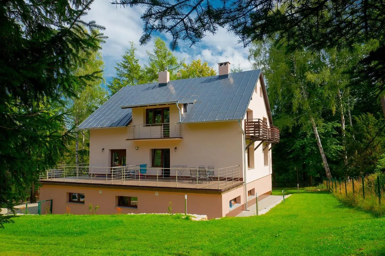 Willa Cis Karpacz Bed & Breakfast